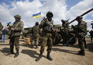 Ukrajinští ozbrojenci se připravují na konfrontaci se separatisty.