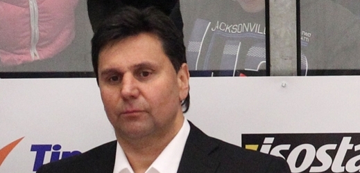 Z širšího kádru hokejové reprezentace připravující se na mistrovství světa vyřadil trenér Vladimír Růžička po přípravných zápasech s Norskem čtyři hráče a zraněného Ondřeje Romana. 