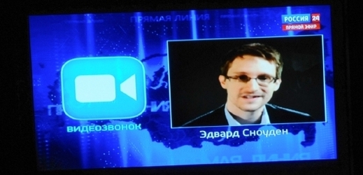 Edward Snowden se stal součástí Putinova pořadu.