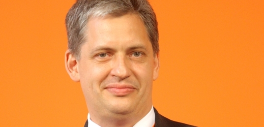 Ministr pro lidská práva Jiří Dienstbier (ČSSD).