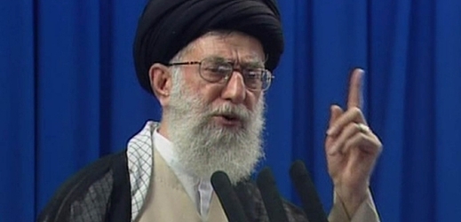 Alí Chameneí hrozí Izraeli.