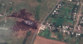 Satelitní snímek z místa havárie poblíž vesnice Grabovo.