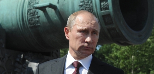 Vladimir Putin a Barack Obama spolu hovořili poprvé od uvalení sankcí.