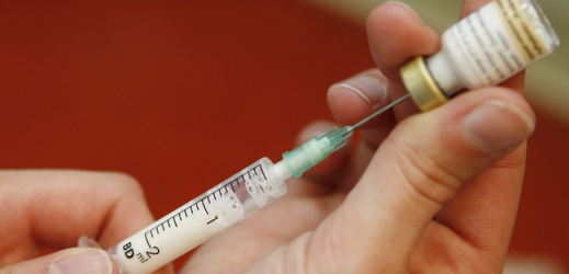 Má smrt novorozence souvislost s aplikací vakcíny?