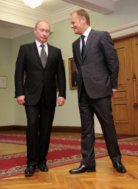 Putin a Tusk v Moskvě. Pikle proti Ukrajině?