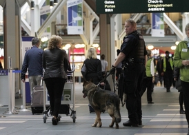 Kanada po útoku posílila bezpečnostní kontroly na letištích. Letiště ve Vancouveru.