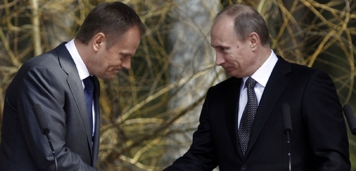 Putin a Tusk. Protipolské spiknutí se nekoná.