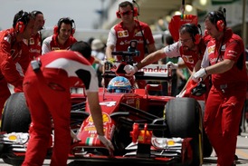 Italské stáji Ferrari se letos vůbec nedařilo podle představ.