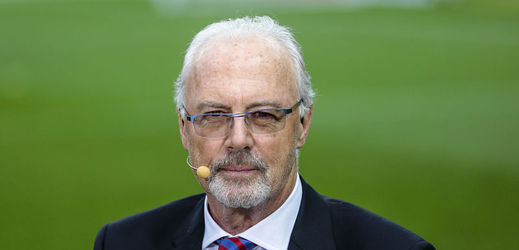 Franze Beckenbauera a další čtyři funkcionáře FIFA vyšetřuje etická komise.