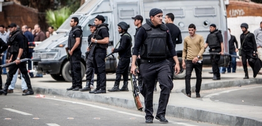V Egyptě jsou útoky na bezpečnostní složky častější od loňského července.