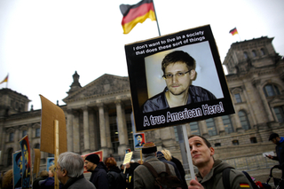 Edwarda Snowdena mnohde považují za hrdinu.
