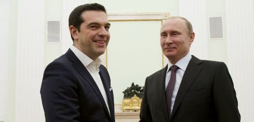Řecký premiér Alexis Tsipras (vlevo) a ruský prezident Vladimir Putin na jednání v Moskvě.
