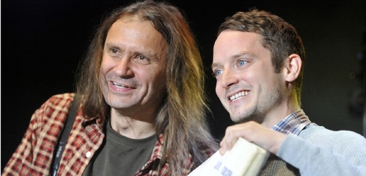 Zakladatel festivalu Martin Věchet (vlevo) s hvězdou loňského ročníku Elijahem Woodem.