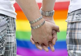 Nejvyšší soud v USA povolil sňatky homosexuálů letos v červnu.
