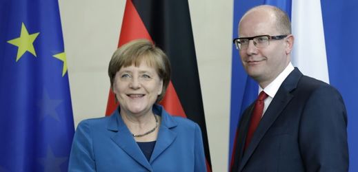 Německá kancléřka Angela Merkelová a český premiér Bohuslav Sobotka.