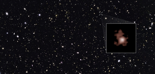 Hubbleův teleskop našel galaxii z doby pouhých 418 milionů let po velkém třesku. 
