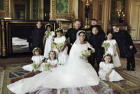 Královská rodina zveřejnila oficiální snímky z Harryho svatby.