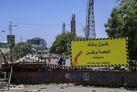 Barikády v Chartúmu jsou běžnou věcí v posledních dnech.