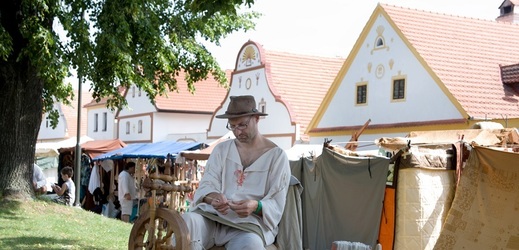 Selské slavnosti v Holašovicích patří na Českobudějovicku mezi tradiční akce.