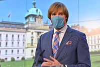 Ministr zdravotnictví Adam Vojtěch.