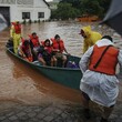 Záplavy na jihu Brazílie mají 37 obětí, voda ohrožuje Porto Alegre
